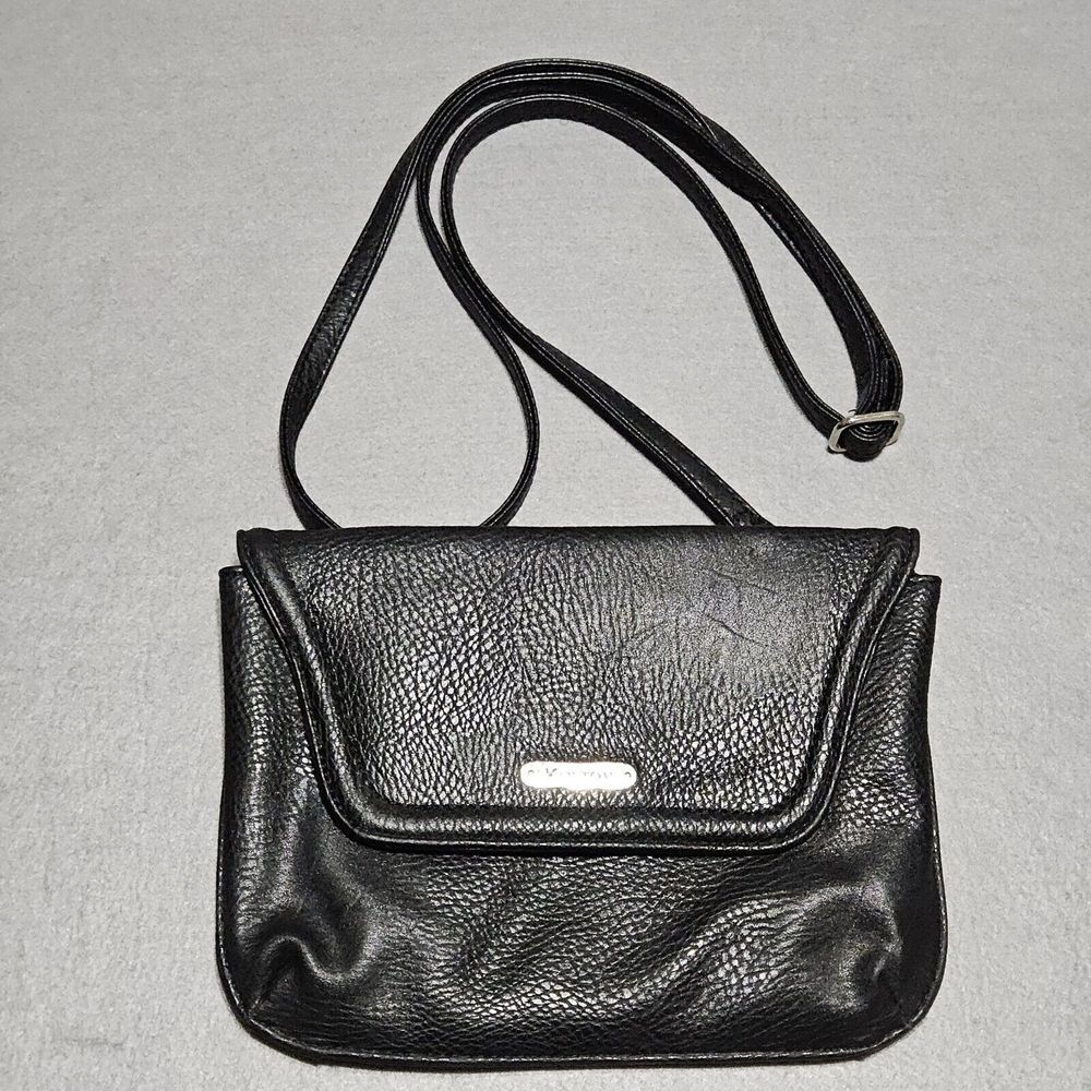 Koltov Black Pebbled Flip Top Shoulder Strap Built-In Wallet Crossbody Purse